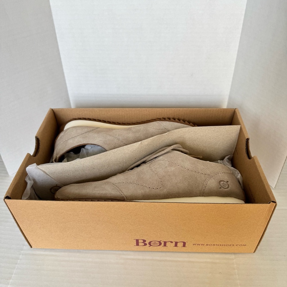 NIB Born Lynn Sneakers Size 7 Cream Distressed Suede Retro Arch Support Shoes - Picture 13 of 15